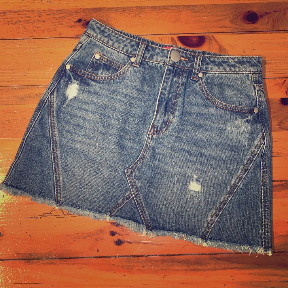Caffeine Distressed Denim Mini Skirt Size Small